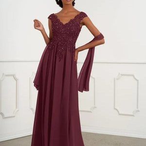 Woman's Prom/ Formal Dress/ Bridesmaid Dress..Size 14